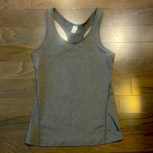Gray women’s workout tank top from Amazon. Size small.